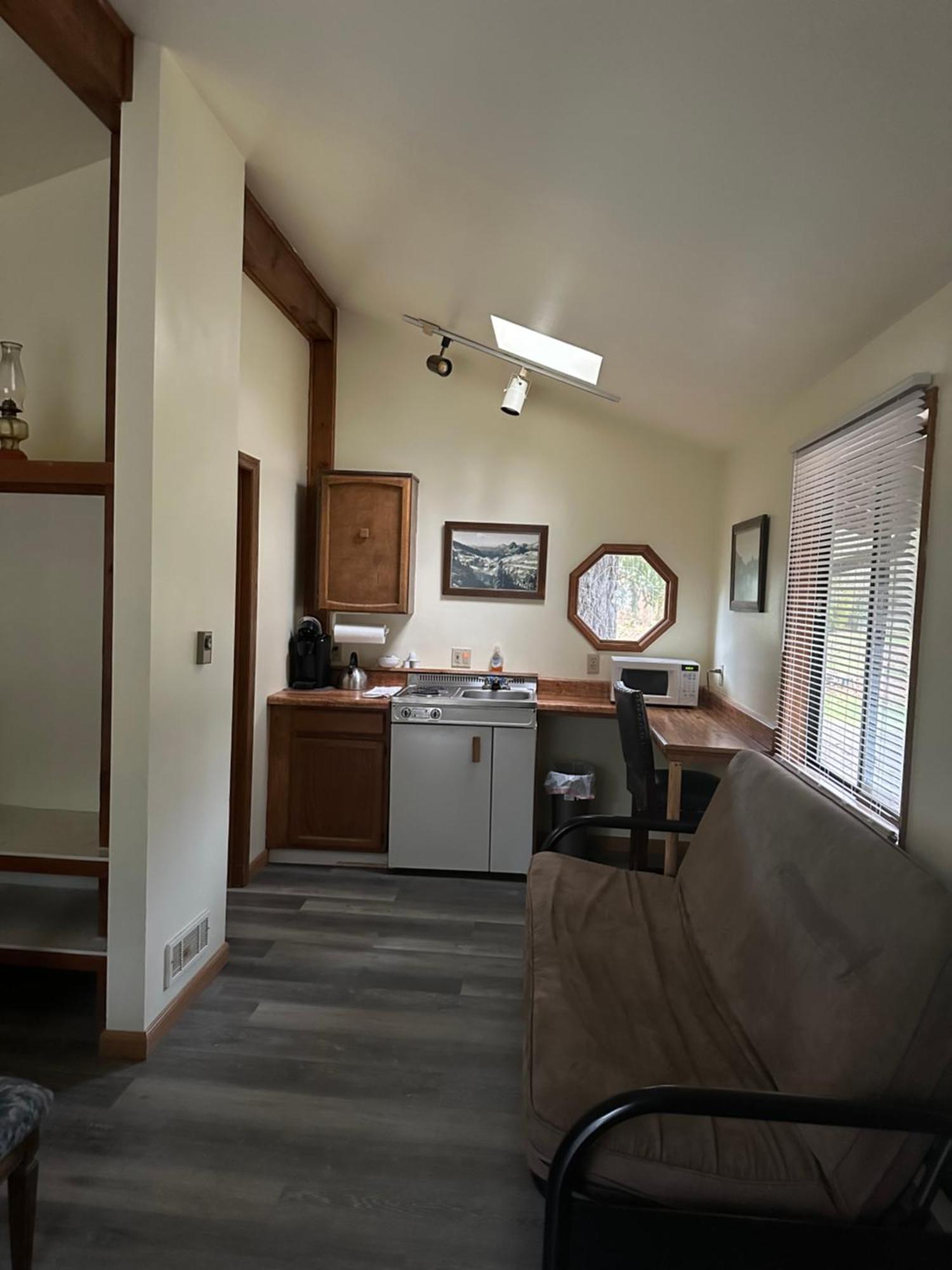 Glacier Peak Resort And Rv Park Rockport Exterior photo